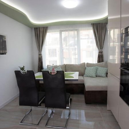 Appartamento Апартамент За Гости Ивви-2 Burgas Esterno foto